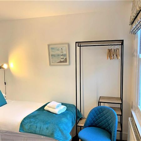 Riverside Channel5: Sunny Canterbury Cottage with Free Parking Exterior photo