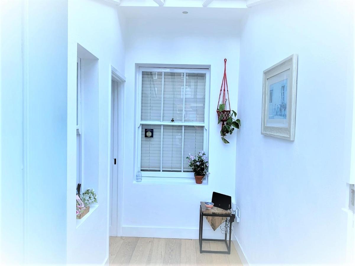 Riverside Channel5: Sunny Canterbury Cottage with Free Parking Exterior photo