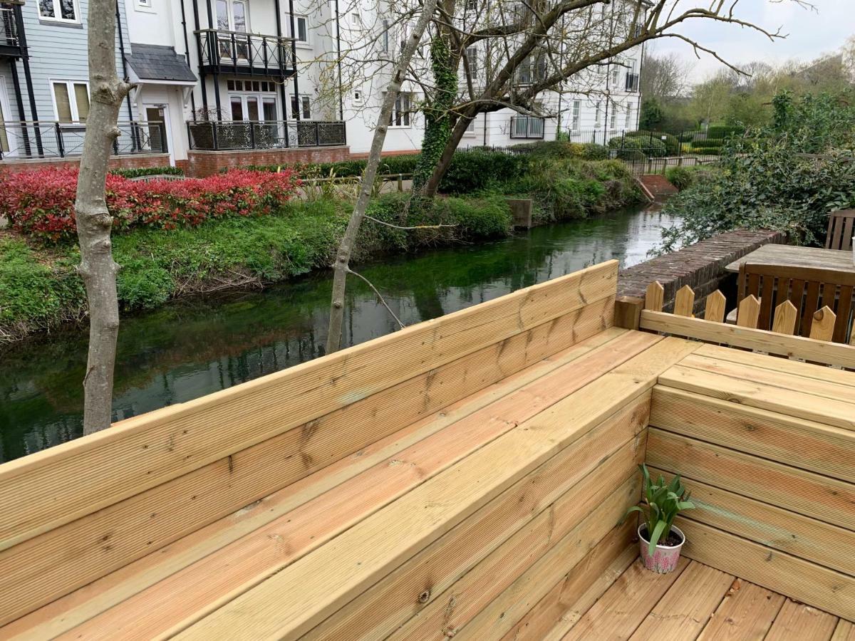 Riverside Channel5: Sunny Canterbury Cottage with Free Parking Exterior photo